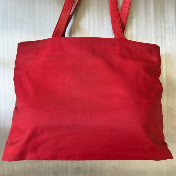 Prada Vintage Oversized Tessuto Nylon Tote in Red - Picture 4 of 9